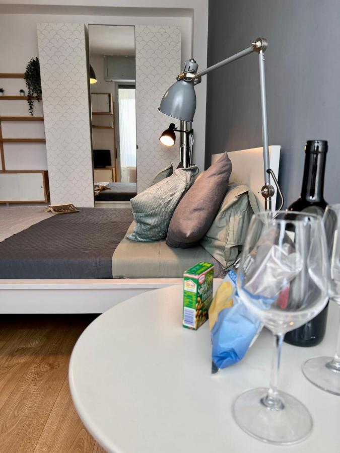 Cozy 3 Km Away From Duomo Apartamento